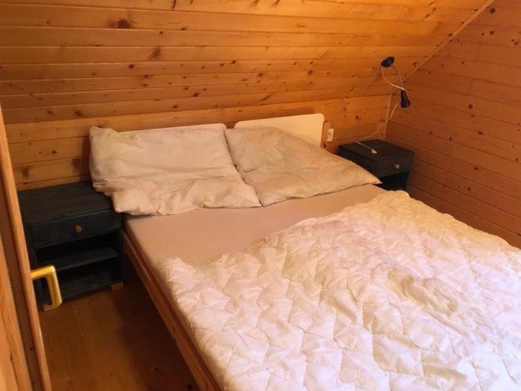 Almos Apartman Balatonfenyves Eksteriør bilde