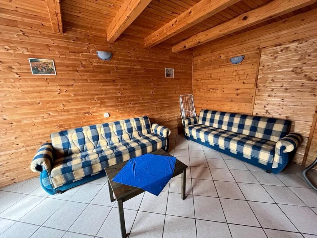 Almos Apartman Balatonfenyves Eksteriør bilde