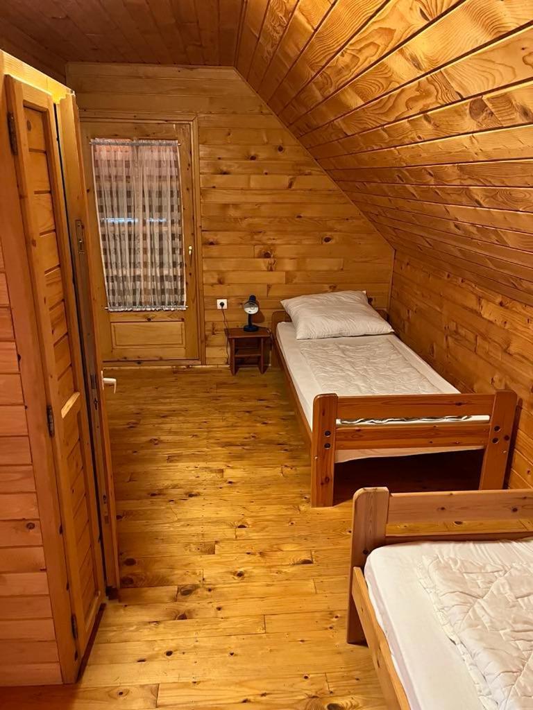 Almos Apartman Balatonfenyves Eksteriør bilde